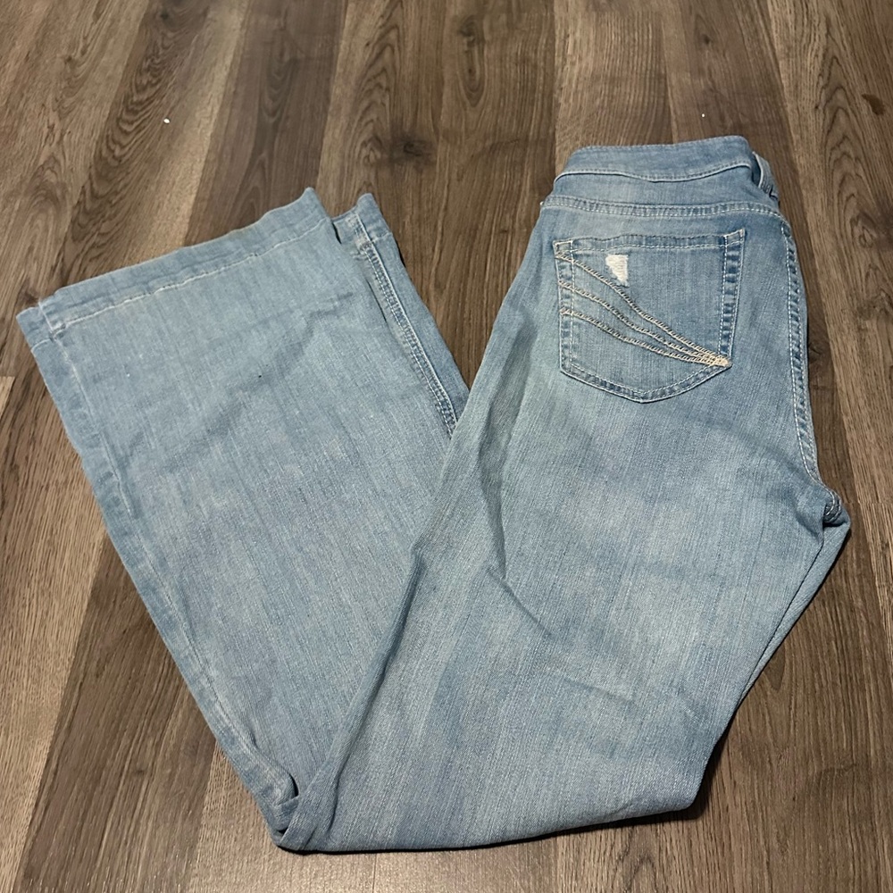 New Ariat trousers light wash size 28R